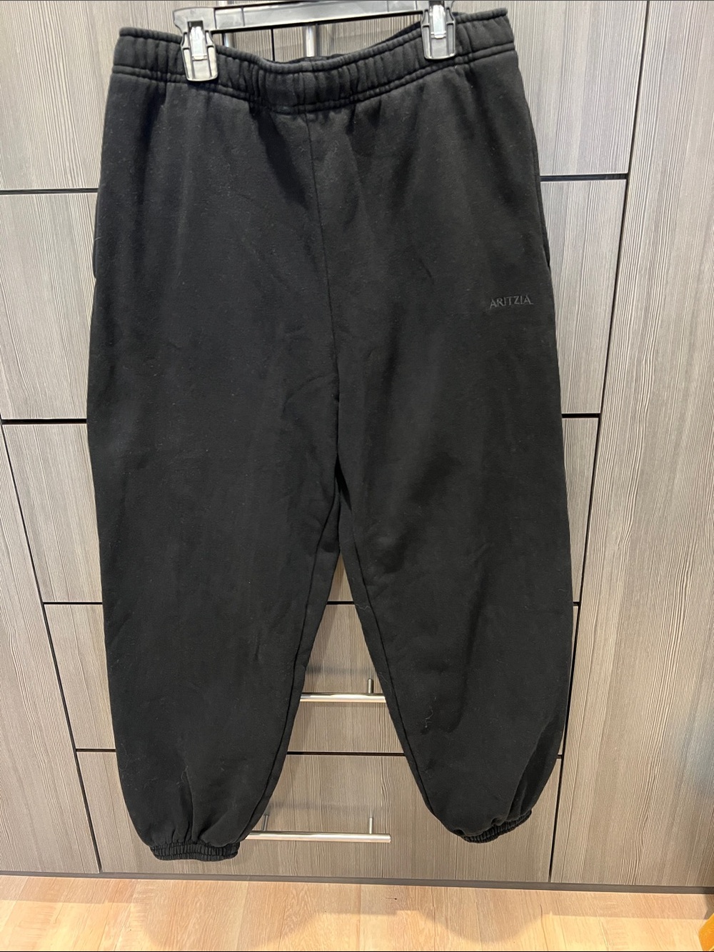 Aritzia Men's Black Jogger Sweatpants